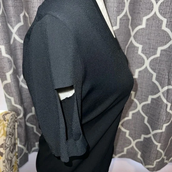 Givenchy NWT sweater top. - Picture 3 of 9